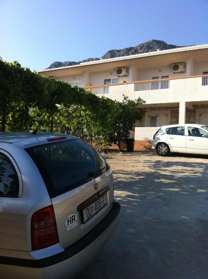 Apartments With A Parking Space Gradac, Makarska - 11332 Gradac  Esterno foto
