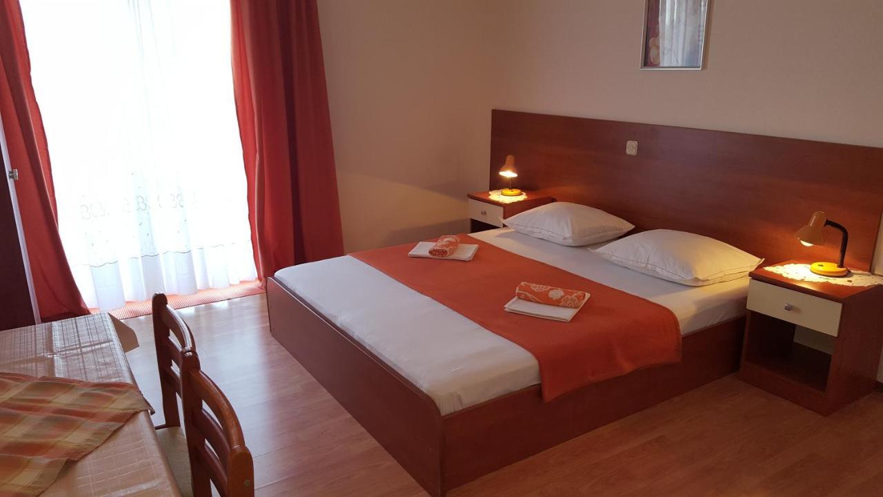 Apartments With A Parking Space Gradac, Makarska - 11332 Gradac  Esterno foto