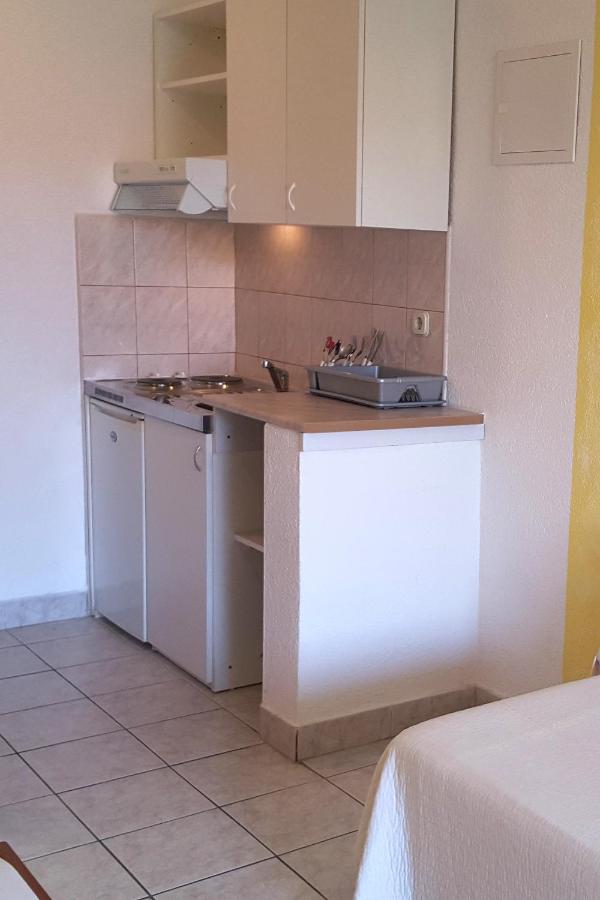 Apartments With A Parking Space Gradac, Makarska - 11332 Gradac  Esterno foto