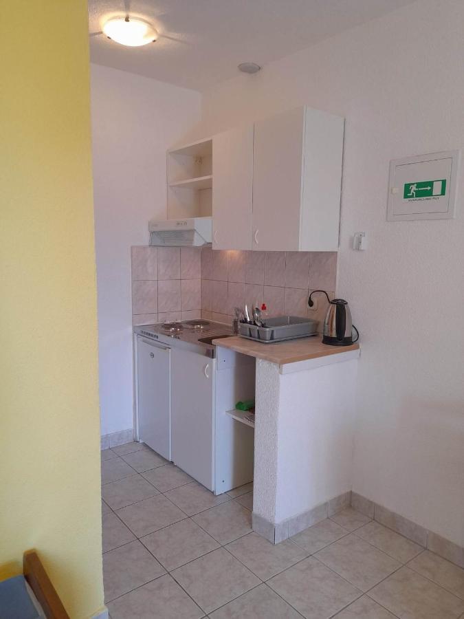 Apartments With A Parking Space Gradac, Makarska - 11332 Gradac  Esterno foto